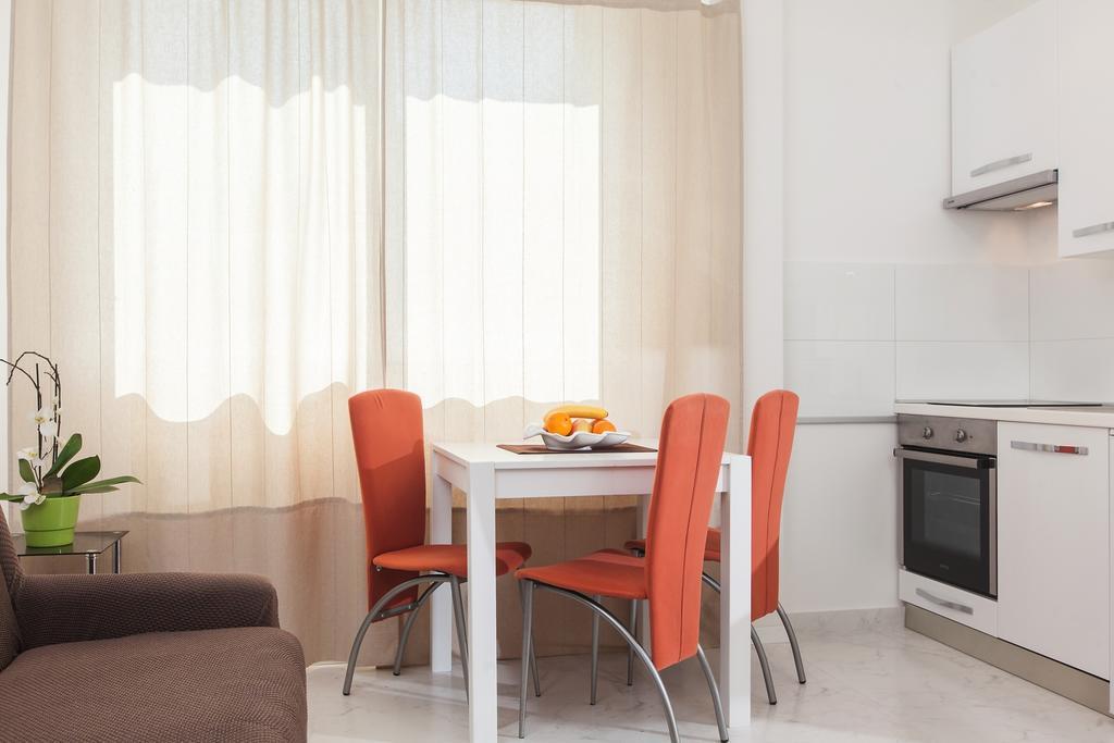 Apartments Filipeti Makarska Exteriör bild