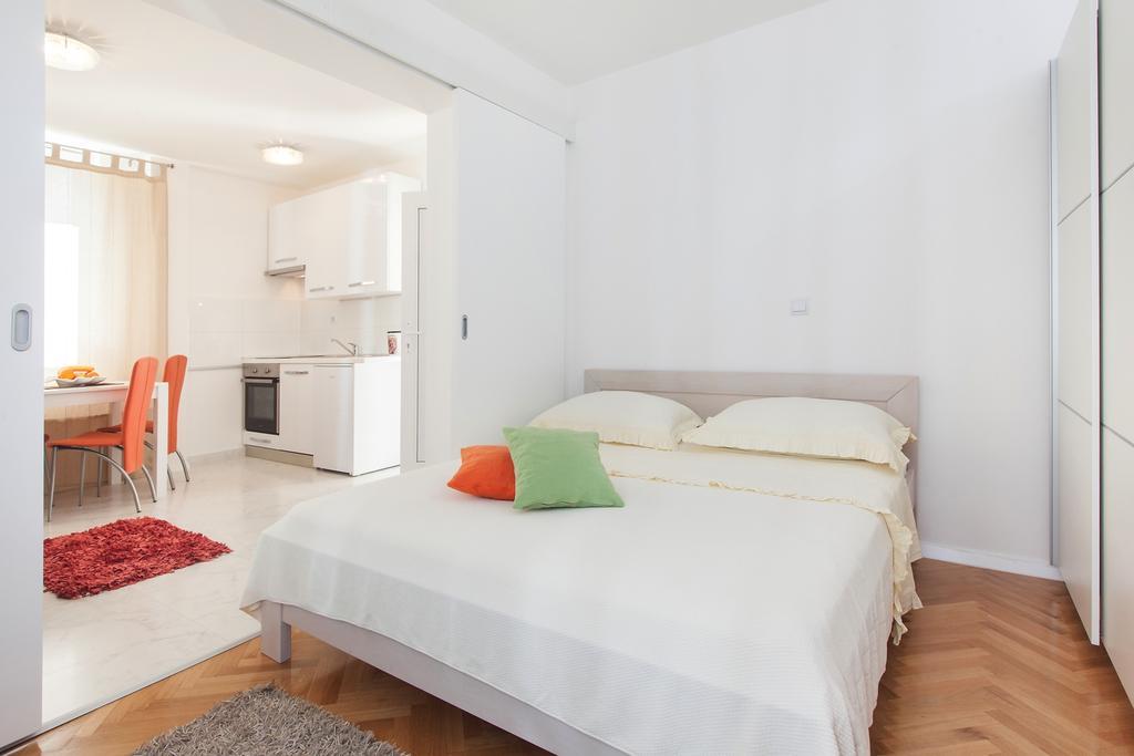 Apartments Filipeti Makarska Exteriör bild