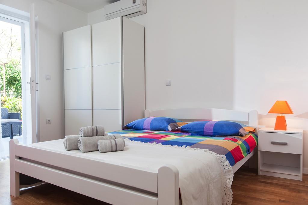 Apartments Filipeti Makarska Exteriör bild
