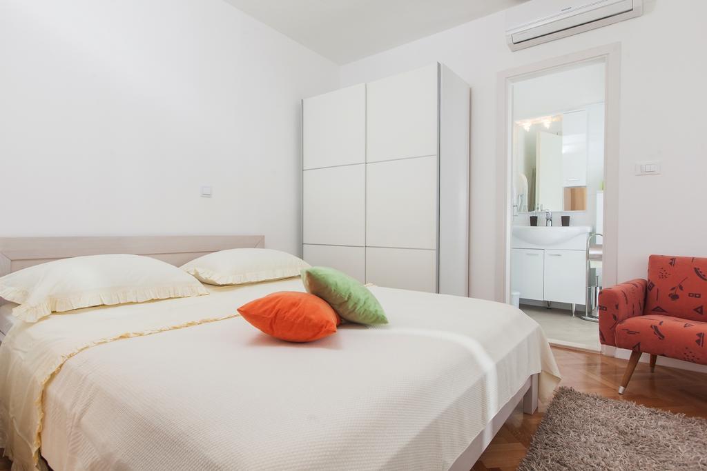 Apartments Filipeti Makarska Exteriör bild
